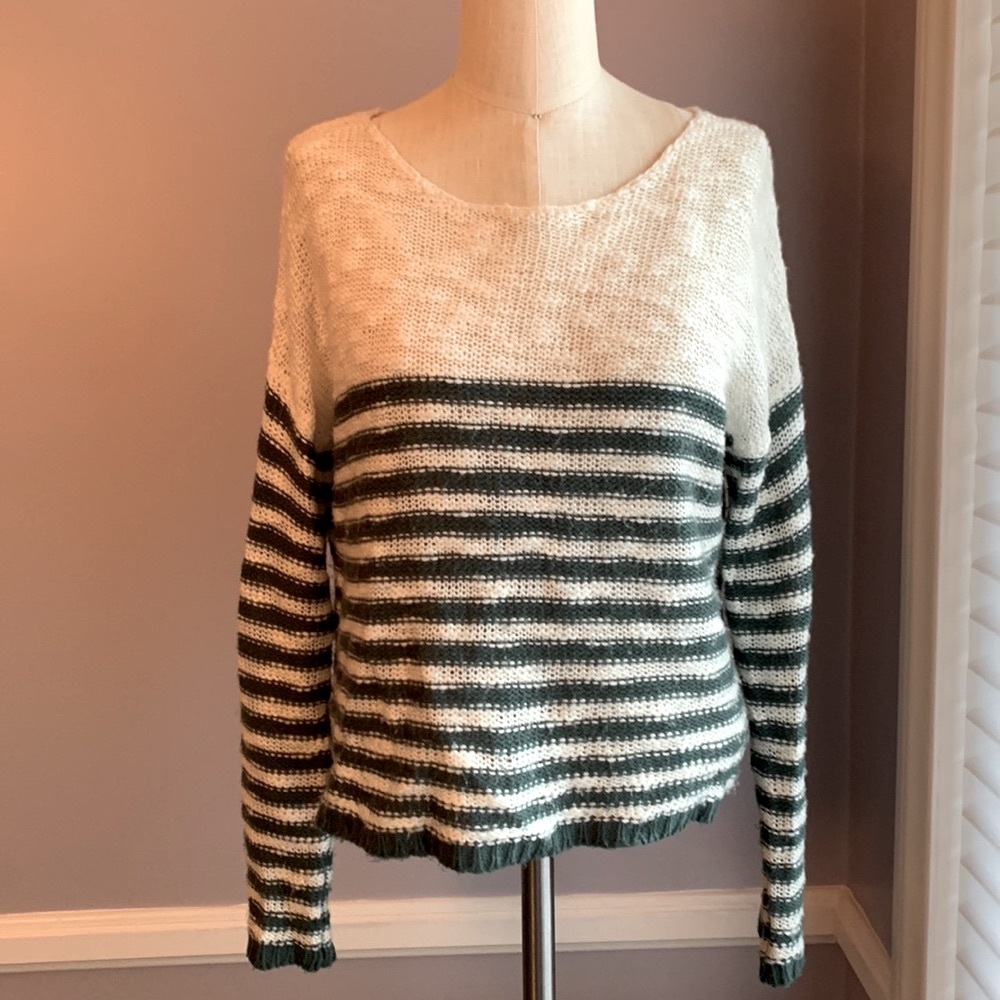 Pink Rose green and cream drop shoulder lightweight nubby open weave sweater M